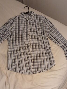 Mizzen+Main White and Navy Plaid Long-Sleeve Button-Down Shirt